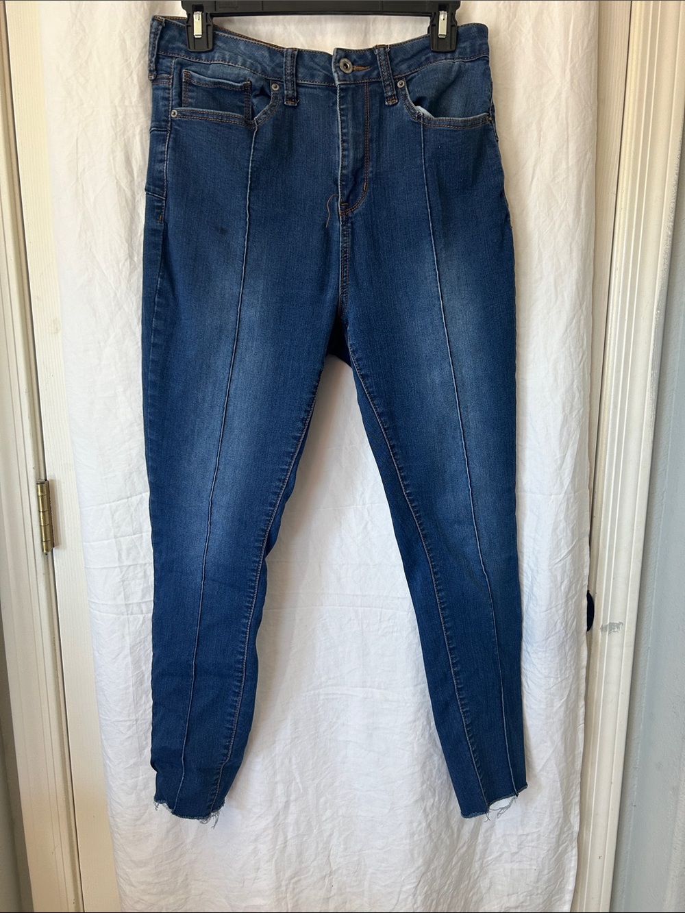 Dark Blue High-Rise Skinny Jeans with Front Seam Detailing
